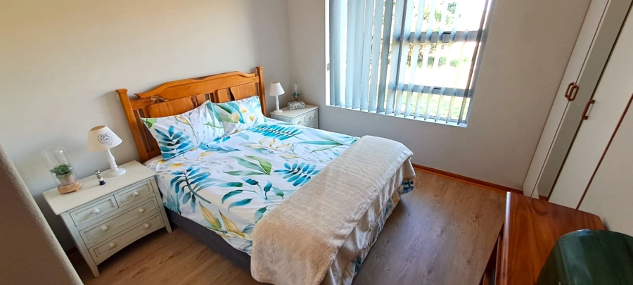 3 Bedroom Property for Sale in Paradise Beach Eastern Cape